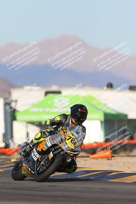 media/Dec-05-2024-Racers Edge (Thu) [[e102e0690b]]/3-B Group/Session 5 (Turn 16)/